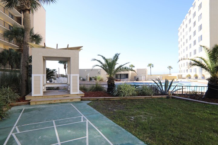 Top of the Gulf by Emerald View Resorts