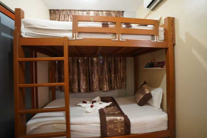 Room 22 of 43