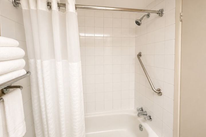 Clean Restrooms