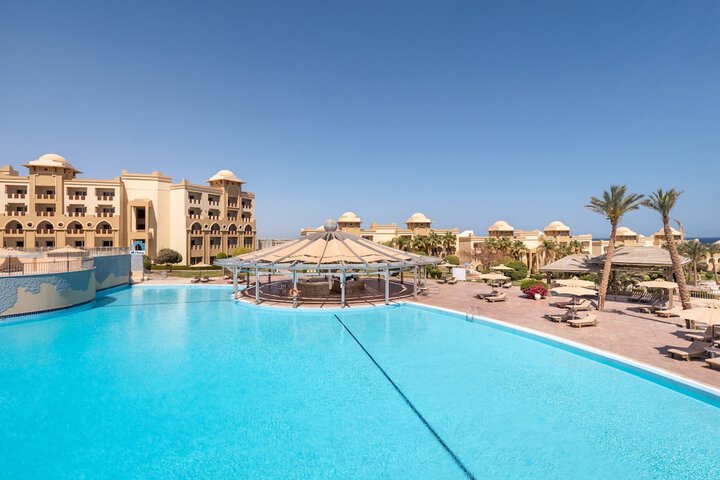 Pools & Facilities