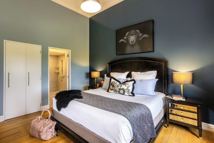 Room 2 of 51