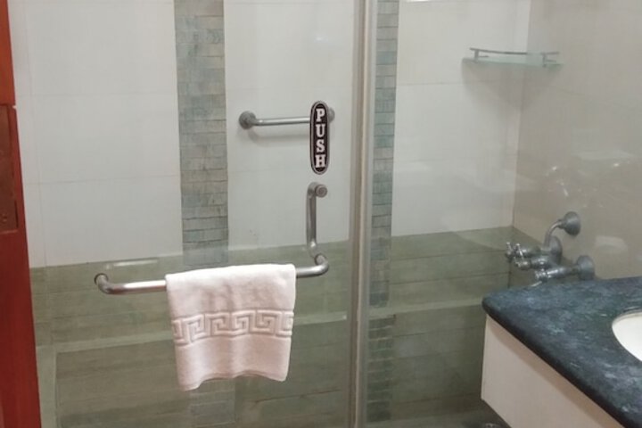 Room 9 of 51