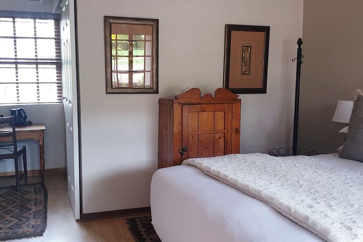 Room 12 of 138
