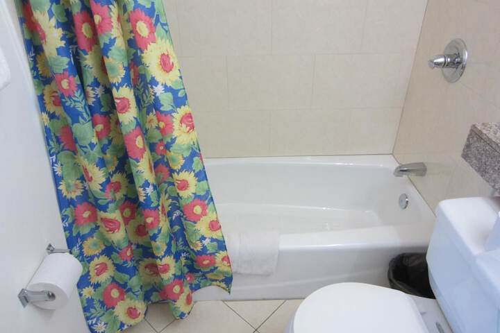 Room 15 of 26