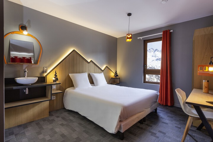 Hotel Base Camp Lodge - Bourg Saint Maurice in Bourg-Saint-Maurice