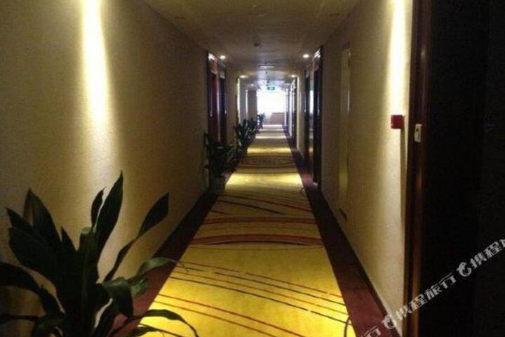 Luyun Hotel