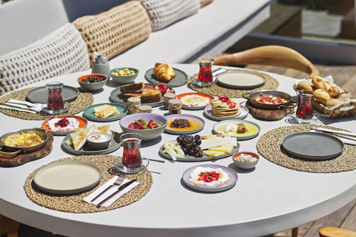 Breakfast/Coffee Service 53 of 77