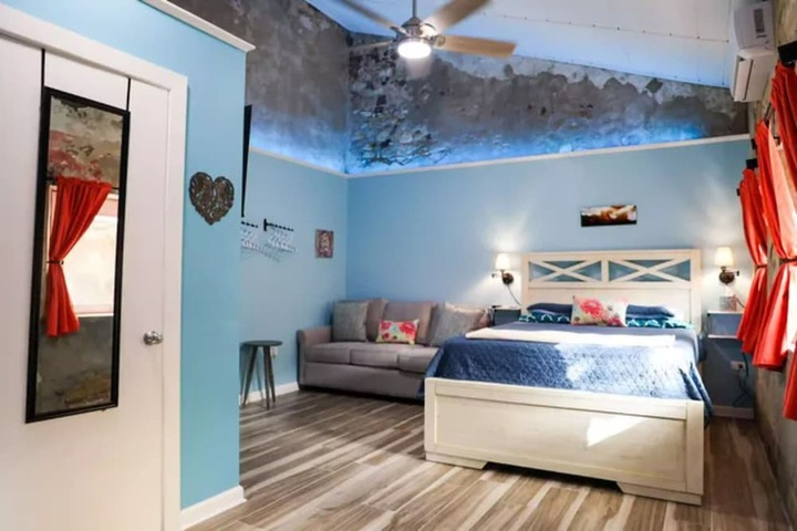 Room 72 of 171
