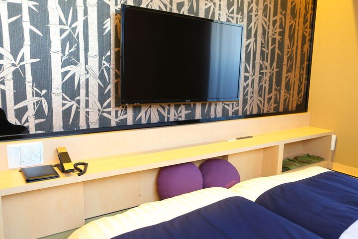 Room amenity