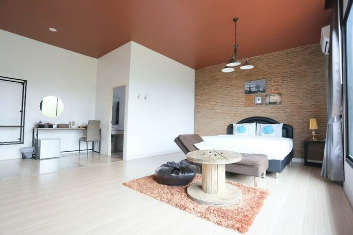 Room 20 of 105
