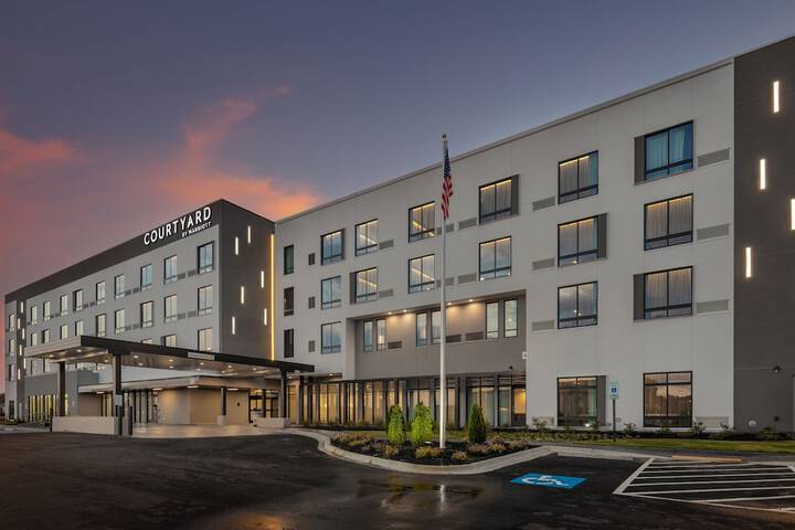 Hotel 31 of 31