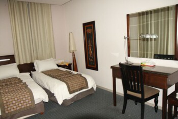Room 50 of 51