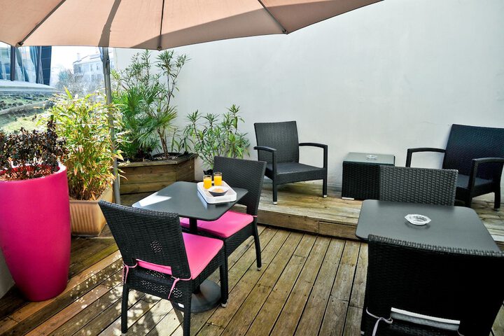 Terrace/Patio 32 of 34