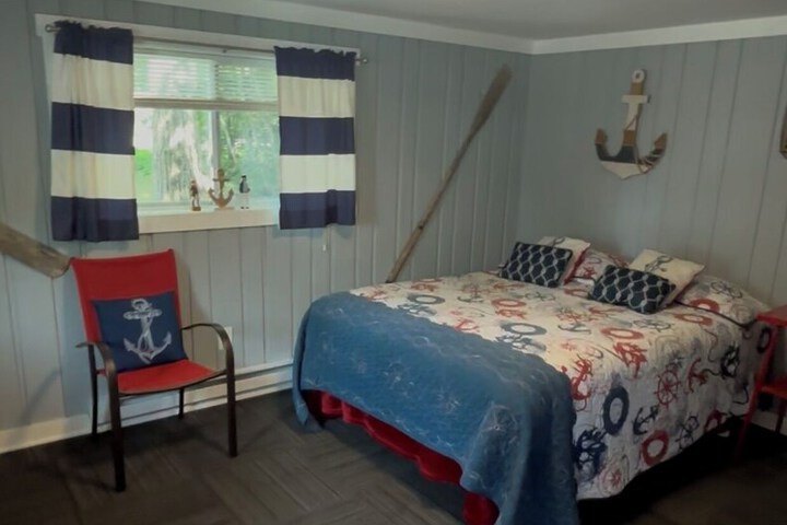 Room 12 of 25