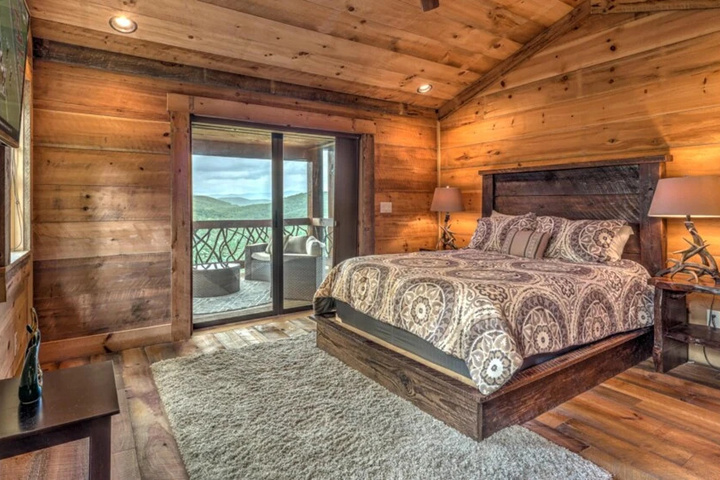 Room 4 of 22