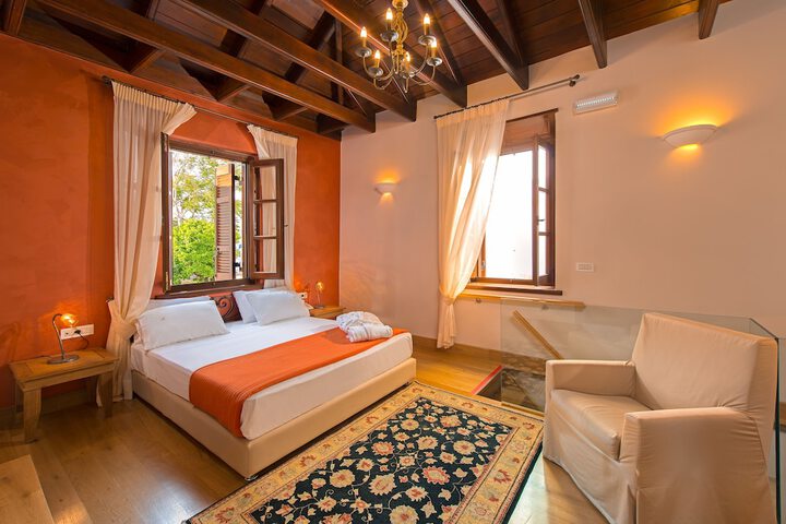 Room 4 of 39