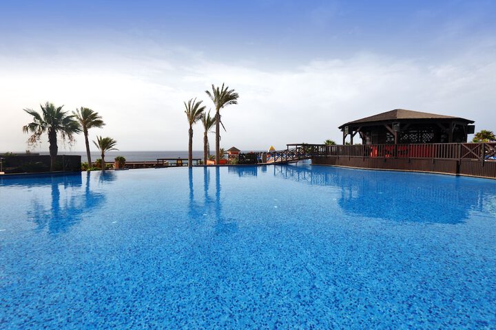 Pool Hotel