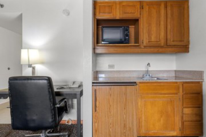 Room 18 of 42