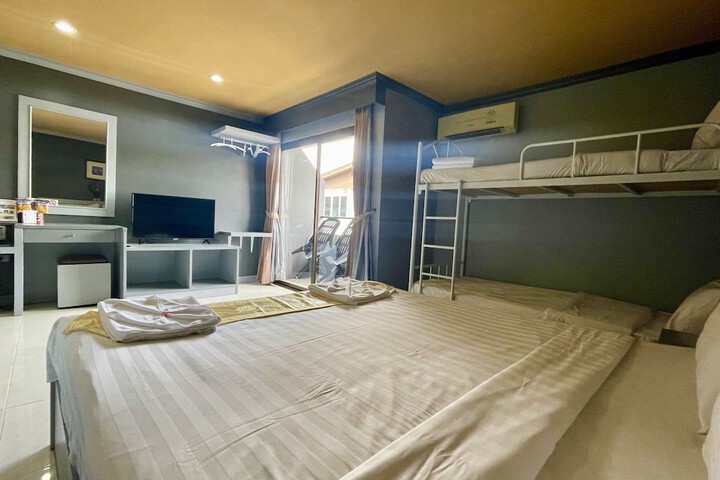 Room 19 of 47