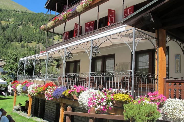Hotel 55 of 61