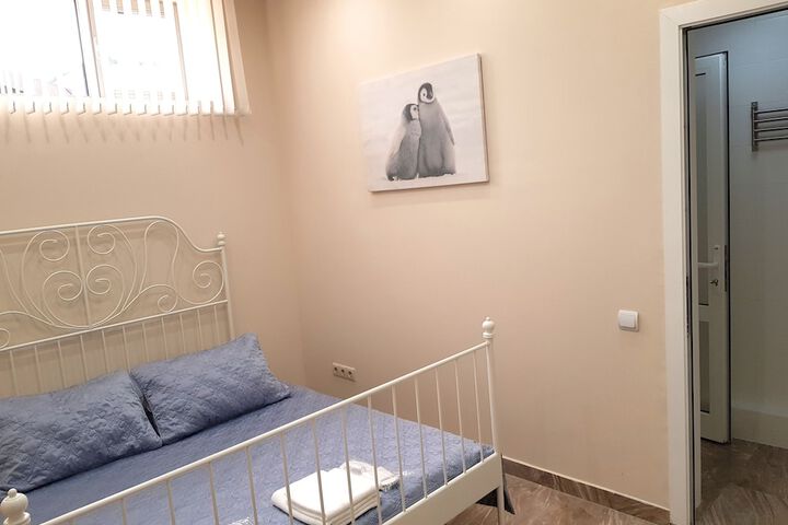 Room 32 of 89