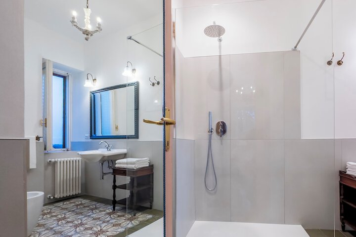 Bathroom Interior Photo