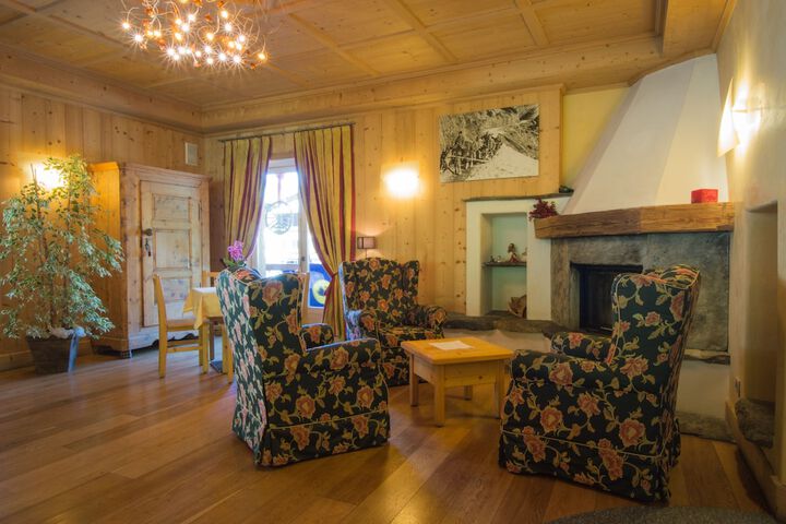 Lobby Entry