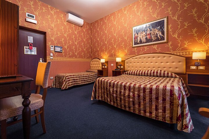 Room 15 of 60