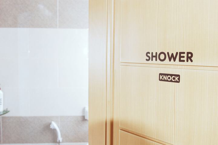 Room 28 of 47
