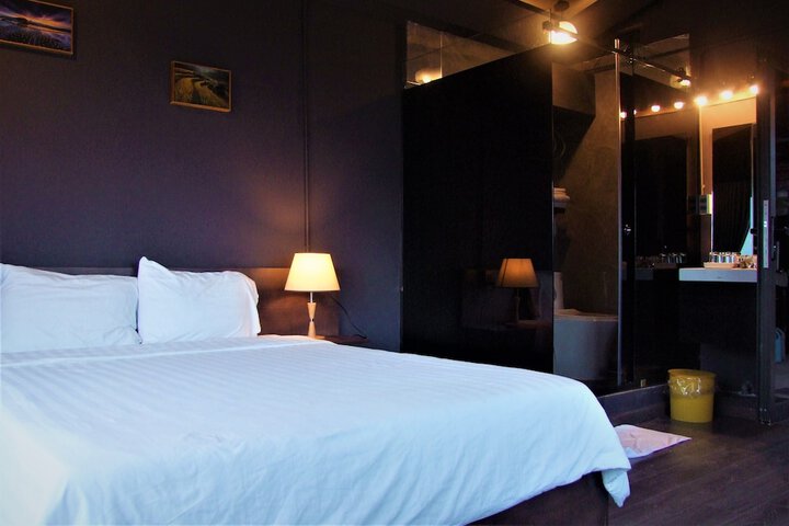 Room 40 of 117