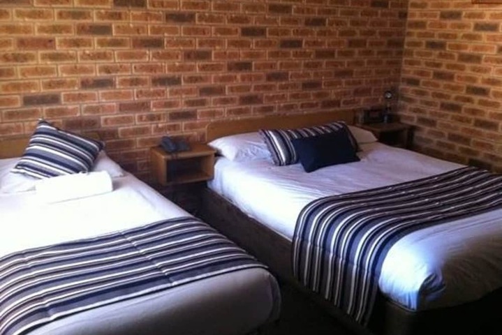Room 3 of 46