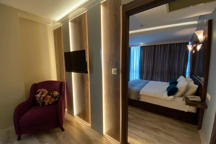 Room 14 of 64