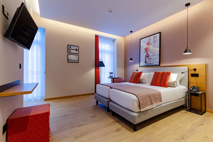 Room 49 of 99