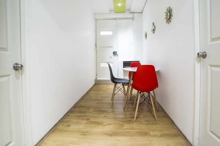 Room 12 of 13