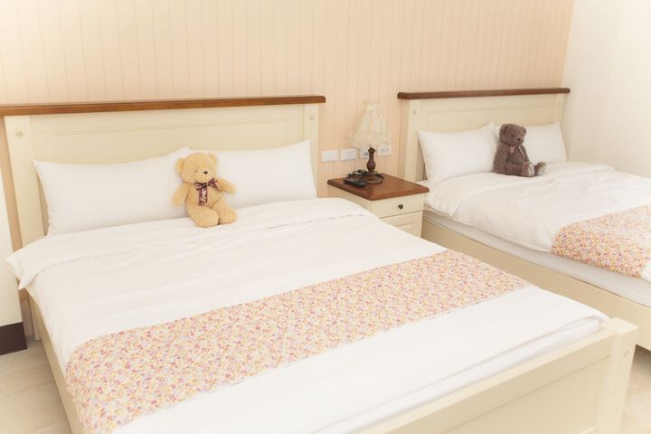 Room 7 of 22