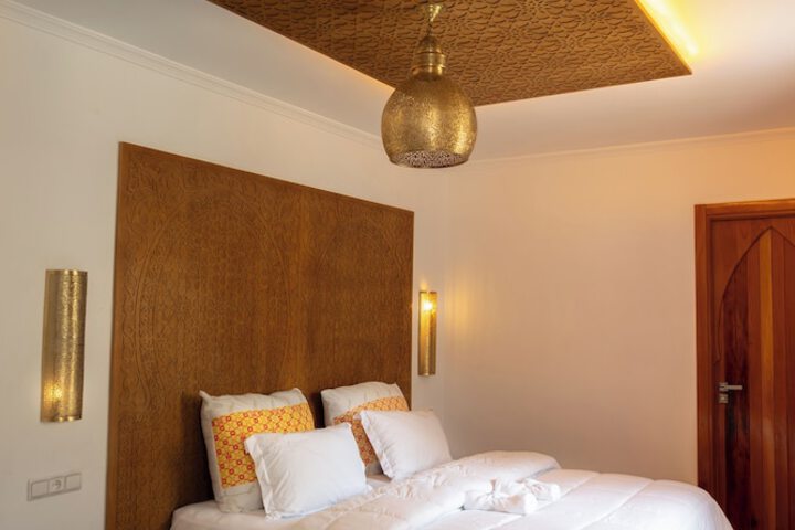 Room 11 of 50