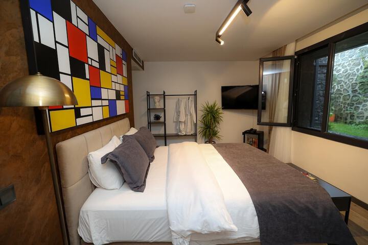 Room 56 of 67