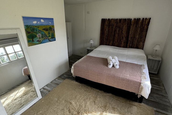 Room 9 of 102