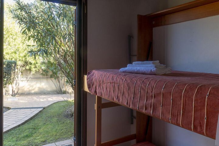 Room 8 of 24