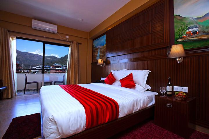 Room 10 of 82