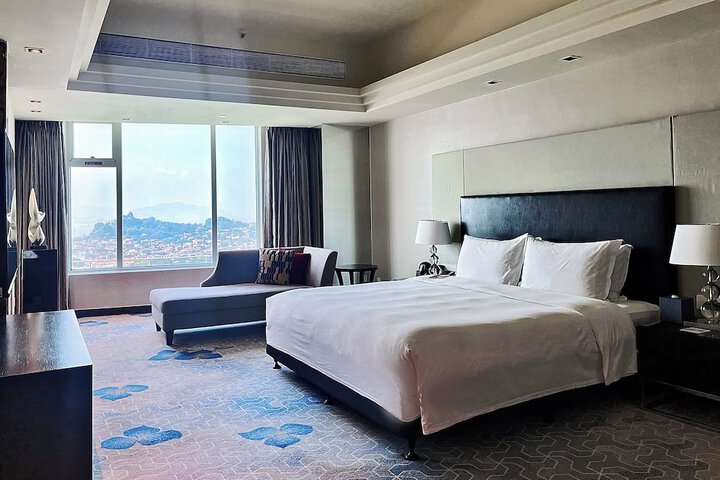 Room 29 of 104