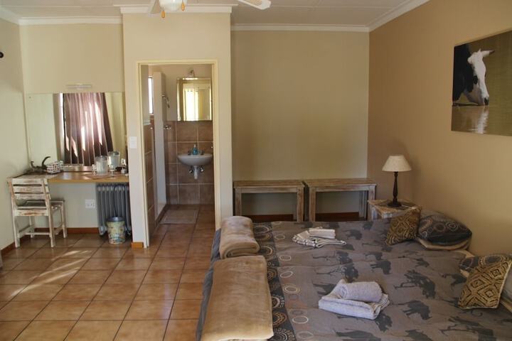 Room 6 of 31