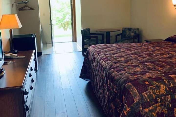 Room 2 of 19