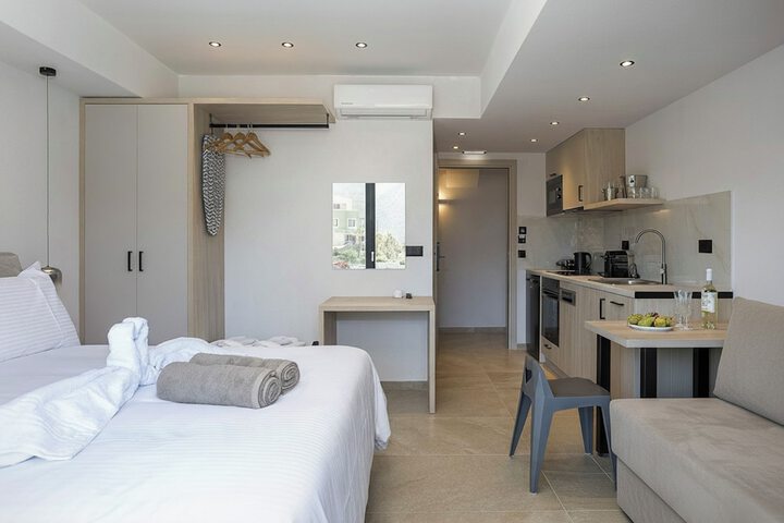 Room 47 of 146