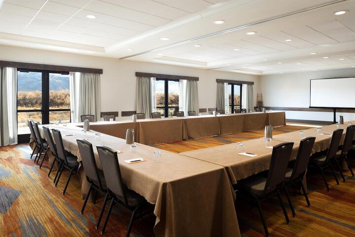 Meeting facility