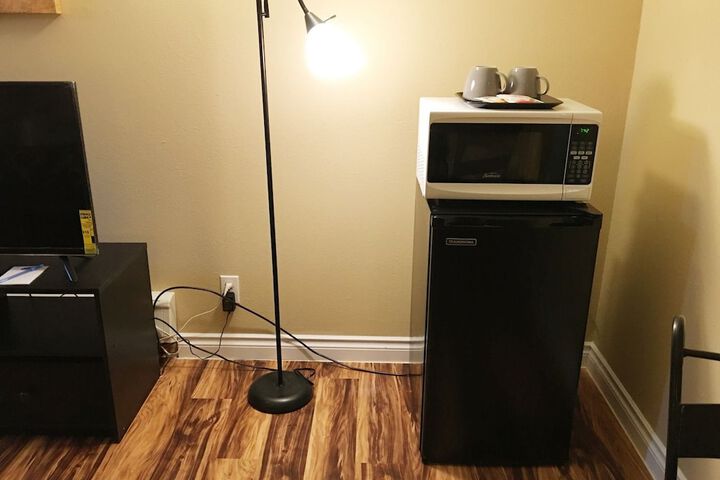 Room 13 of 21