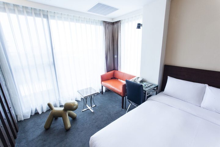 Room 22 of 85