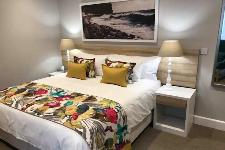 Room 4 of 64