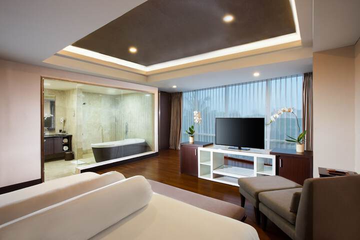 Room 10 of 27