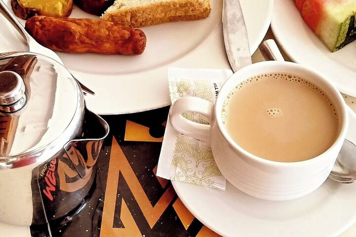 Breakfast/Coffee Service 25 of 34